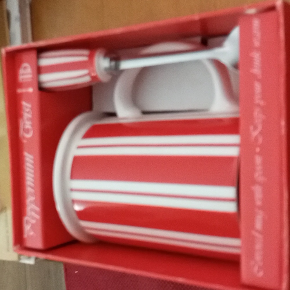 Christmas Peppermint Twist Covered Mug With Spoon